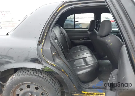 2009 Ford Crown Victoria Police/Police Interceptor z USA, uszkodzony, nr VIN 2FAHP71VX9X145066